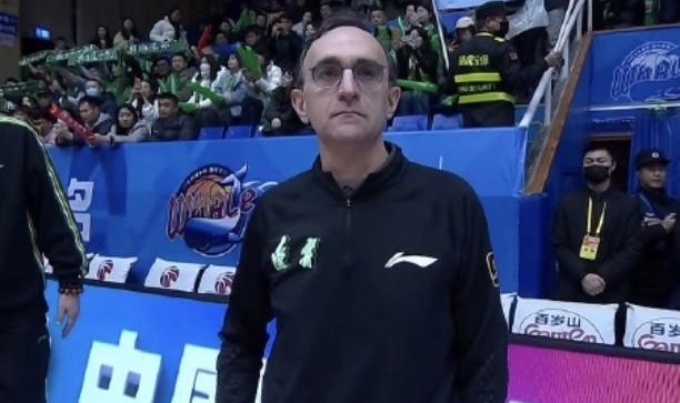 开云全站网站-结束四连败，辽宁主帅乌戈：所有球员都有贡献，这是一场团队胜利